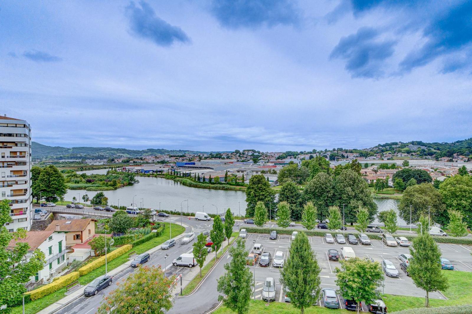 Апартаменты Luminoso Atico Con Terraza, Irun, Parking, 4Pax Экстерьер фото