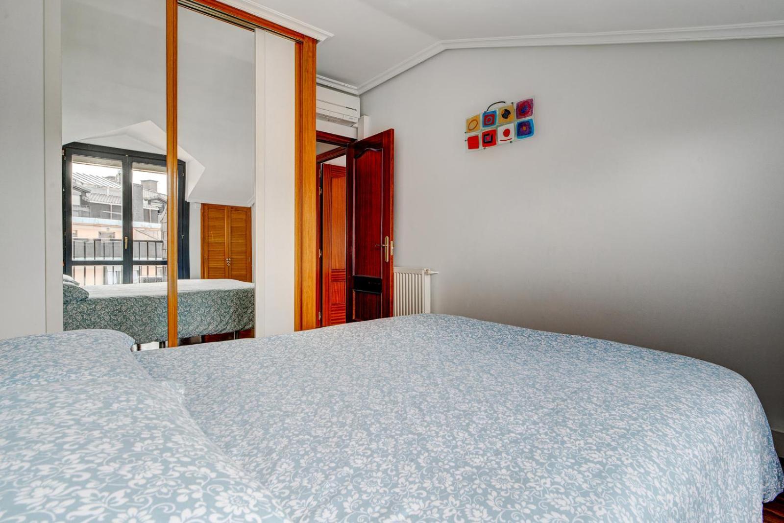 Апартаменты Luminoso Atico Con Terraza, Irun, Parking, 4Pax Экстерьер фото